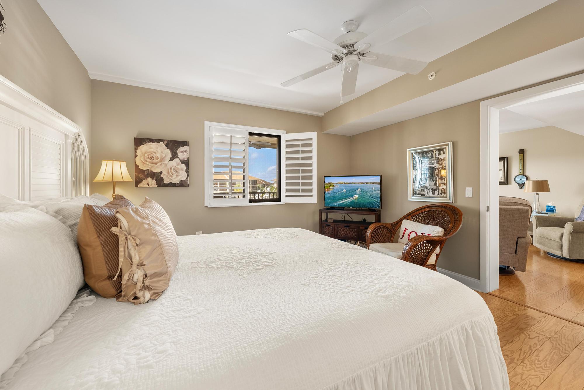 1301 Seafarer #405 Jupiter, FL 33477