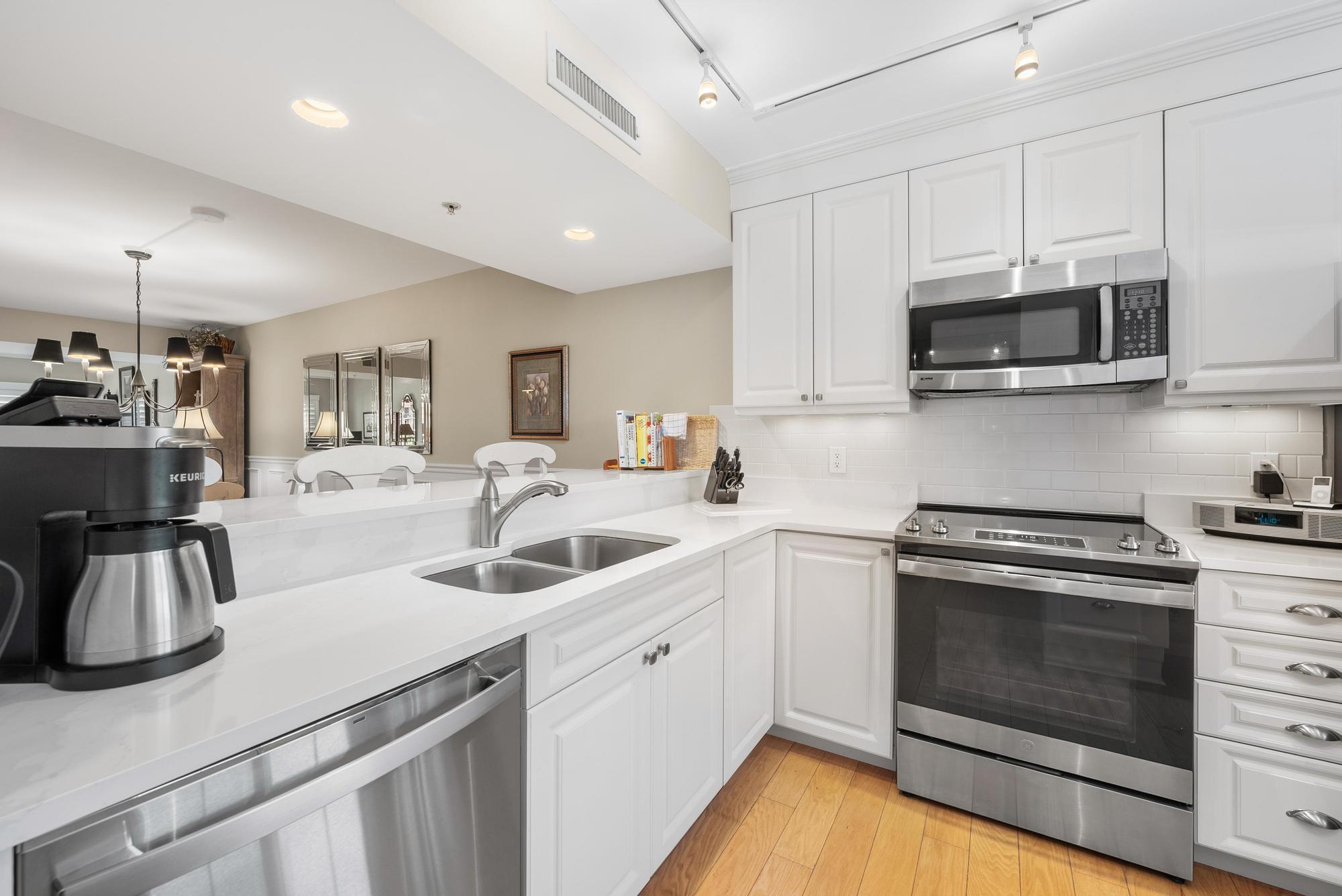 1301 Seafarer #405 Jupiter, FL 33477