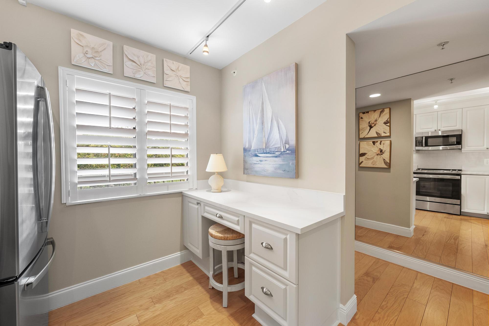 1301 Seafarer #405 Jupiter, FL 33477