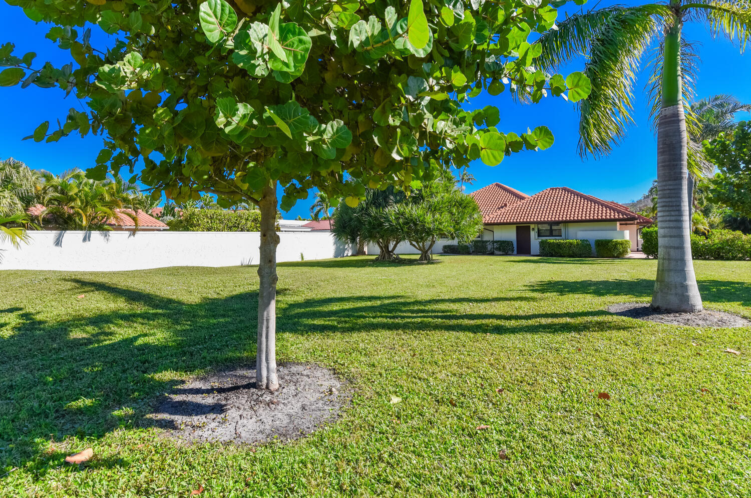 1469 Via Privada Jupiter, FL 33477