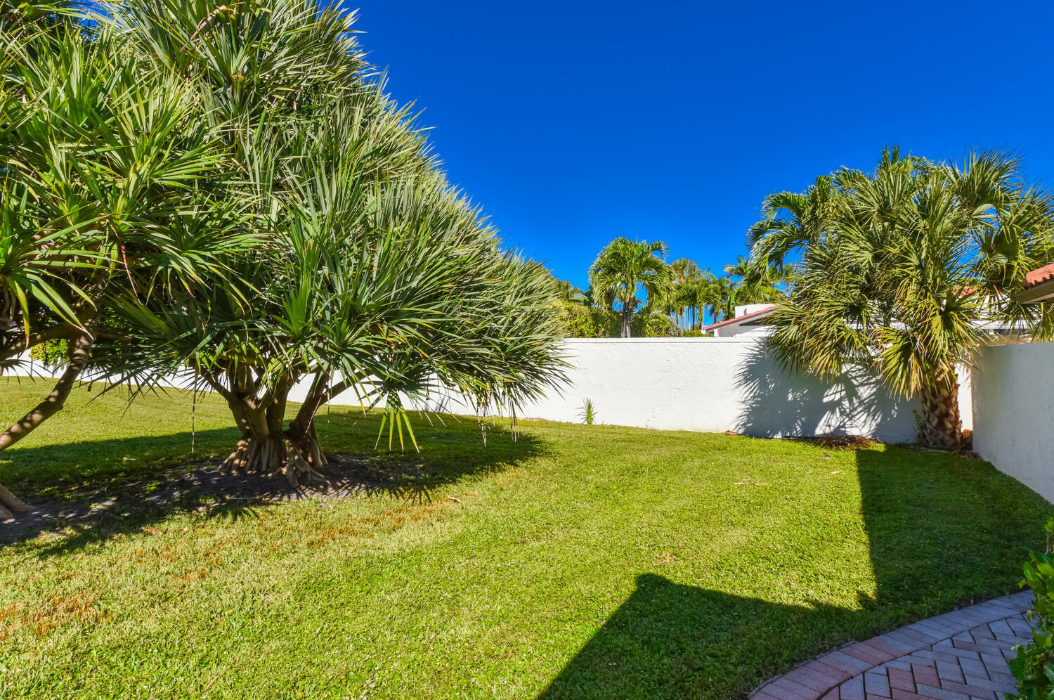 1469 Via Privada Jupiter, FL 33477