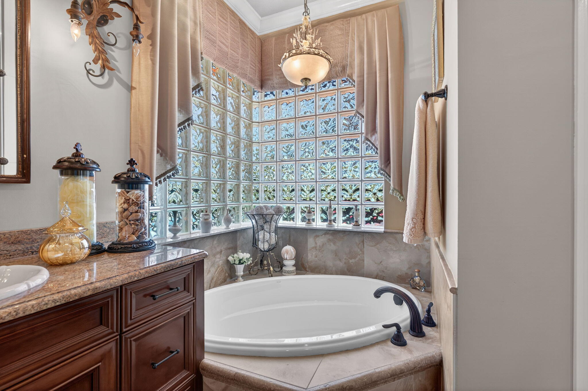 8080 Desmond Boynton Beach, FL 33472