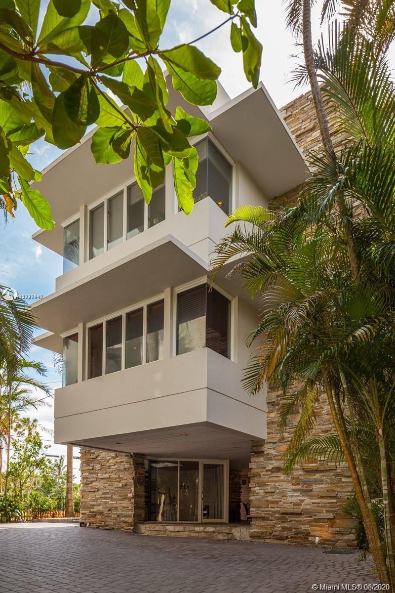 3523 N Bay Homes Dr Miami, FL 33133