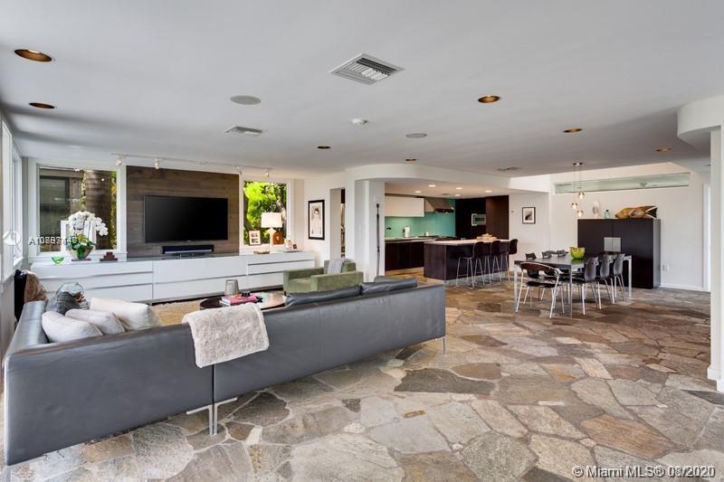 3523 N Bay Homes Dr Miami, FL 33133