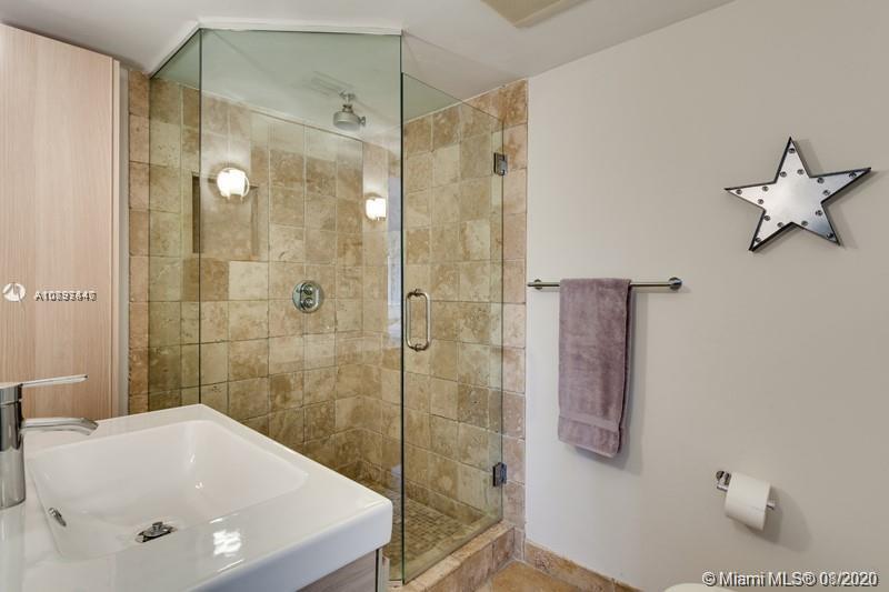 3523 N Bay Homes Dr Miami, FL 33133