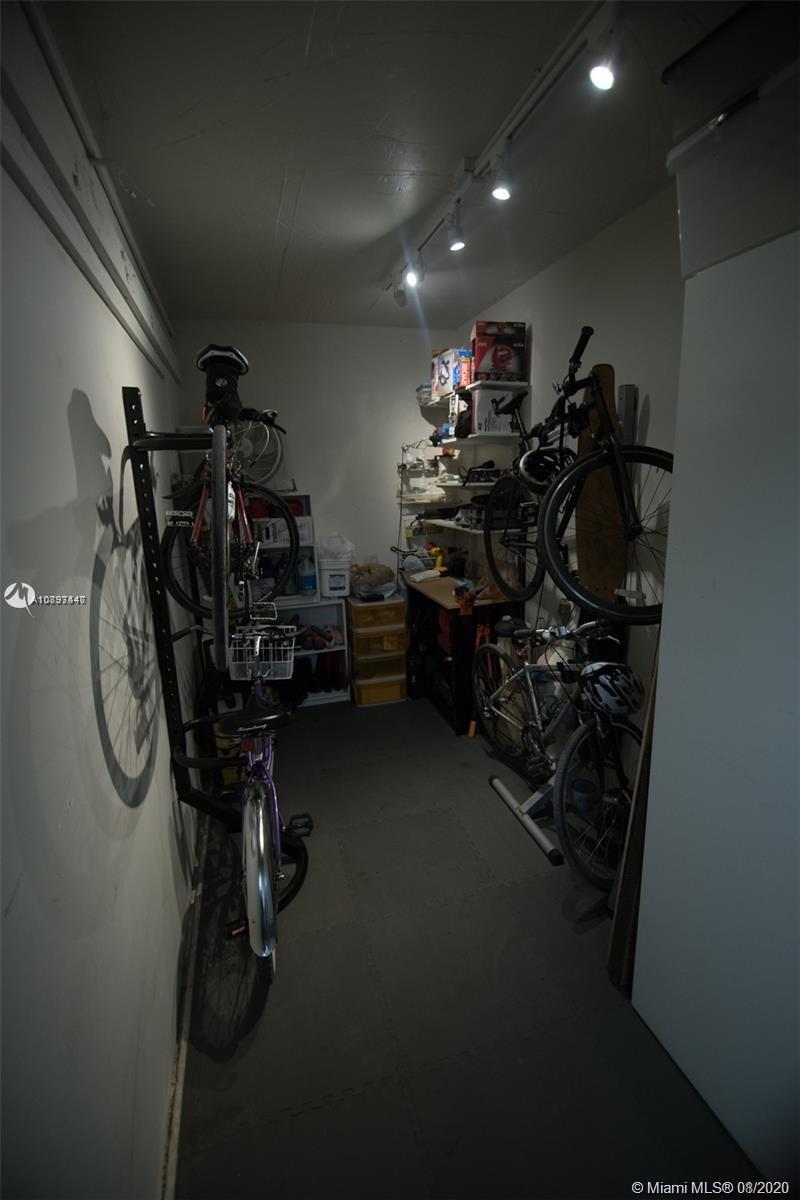 3523 N Bay Homes Dr Miami, FL 33133