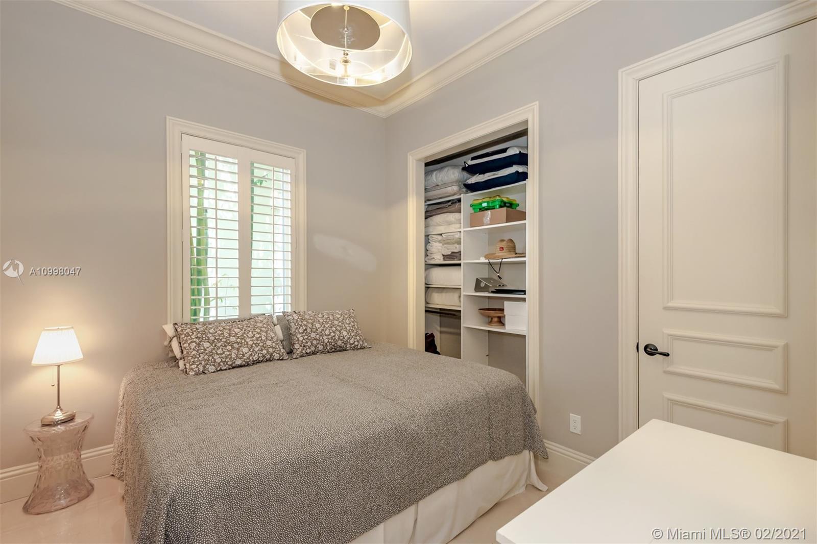 4815 University Dr #4815 Coral Gables, FL 33146