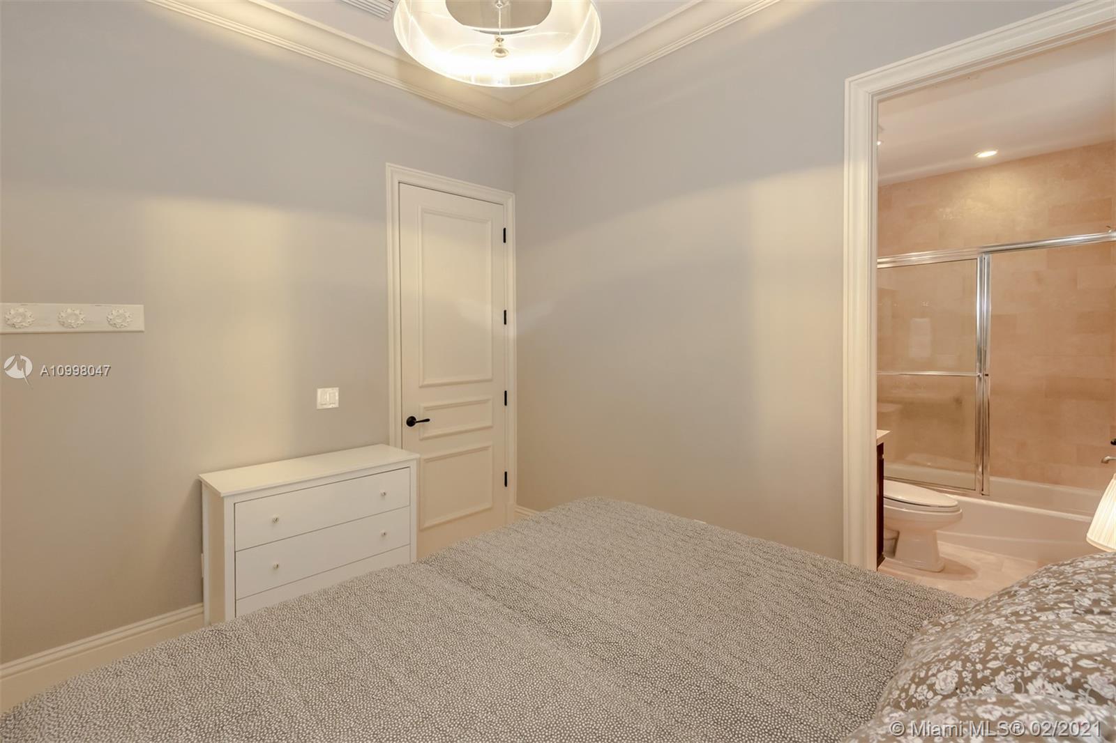 4815 University Dr #4815 Coral Gables, FL 33146