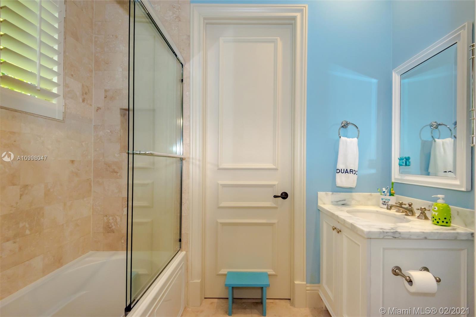 4815 University Dr #4815 Coral Gables, FL 33146