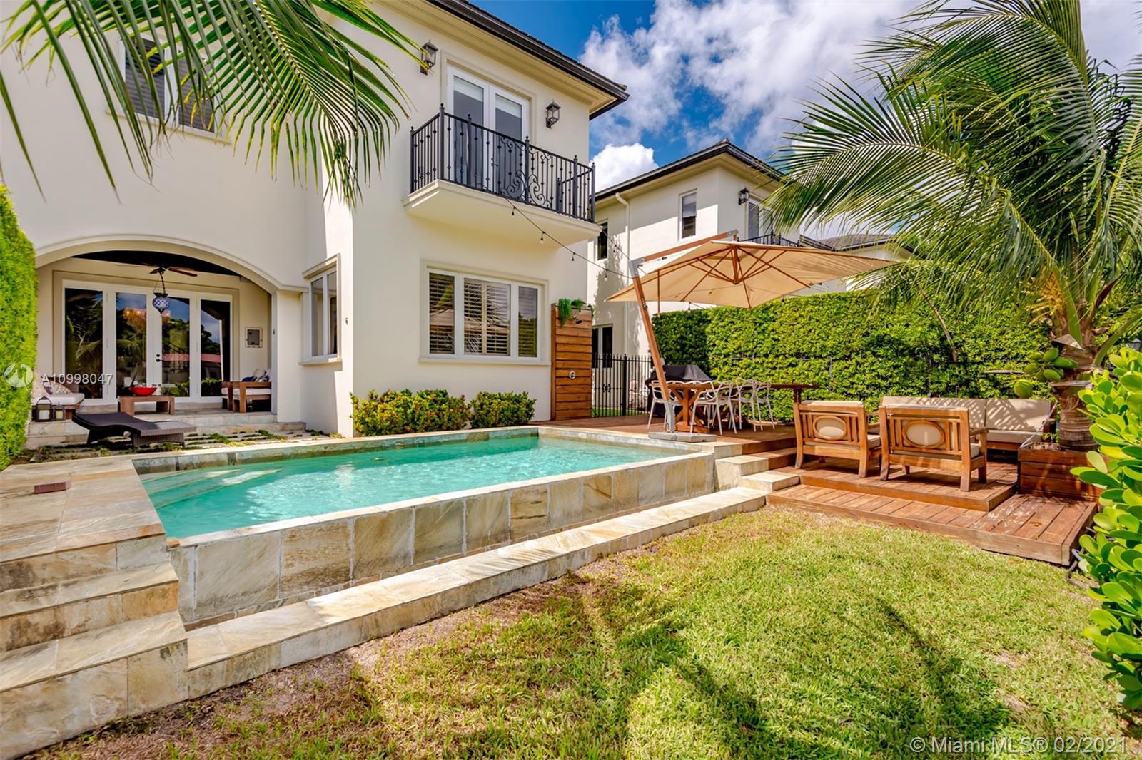 4815 University Dr #4815 Coral Gables, FL 33146