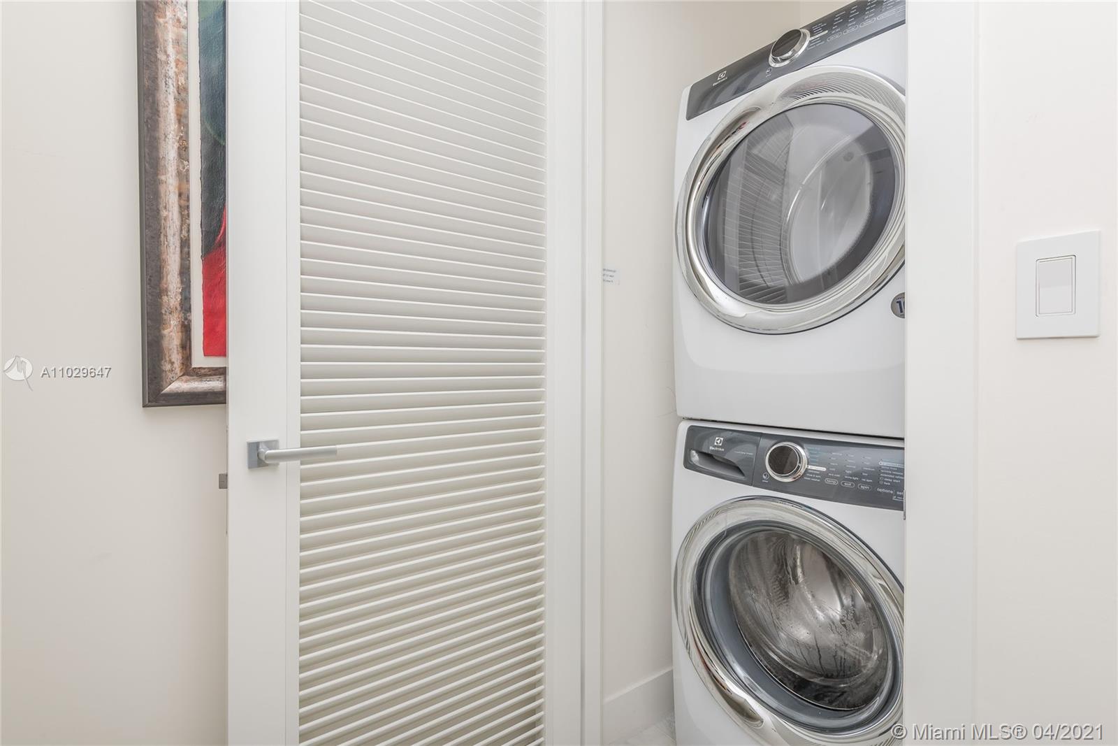 1451 Brickell Ave #4401 Miami, FL 33131