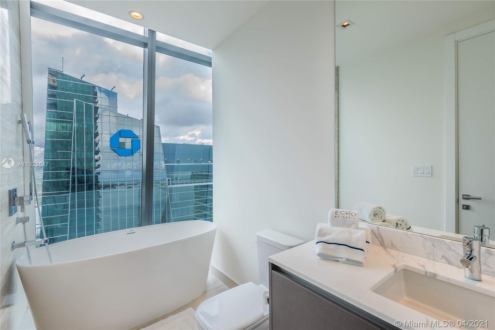 1451 Brickell Ave #4401 Miami, FL 33131