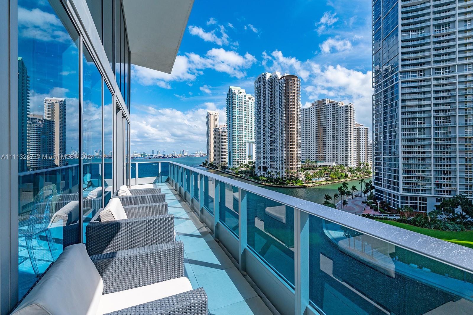 image Epic Residences1