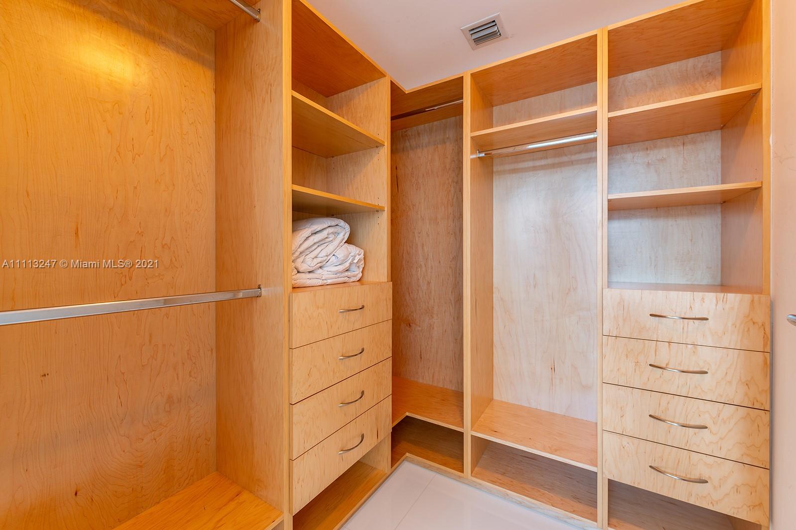 image Epic Residences38