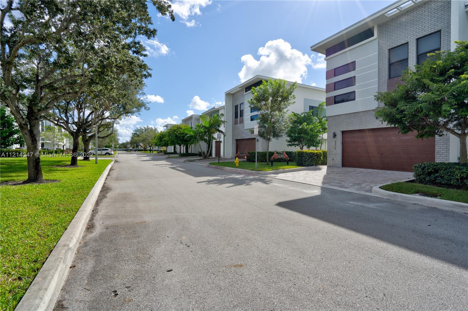 4450 NW 8th Ct #4450