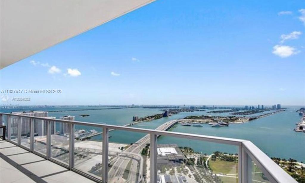 1100 Biscayne Blvd #4701