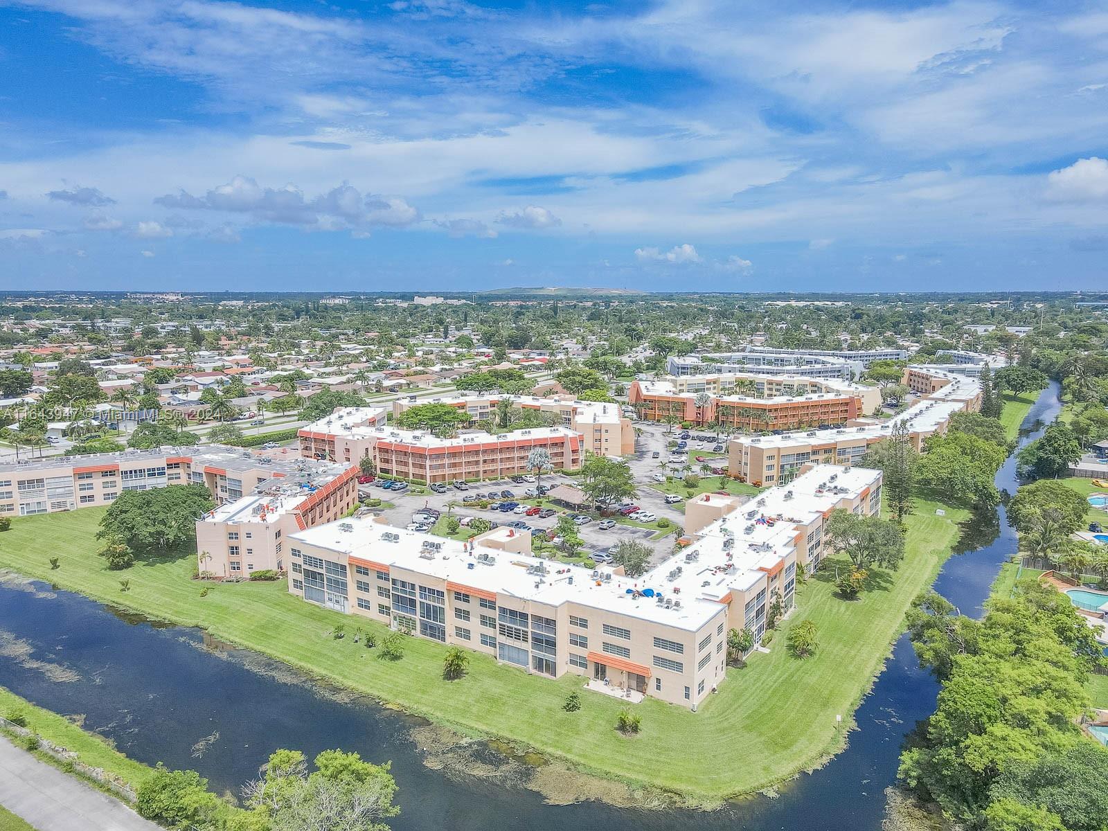 6870 Royal Palm Blvd #306M