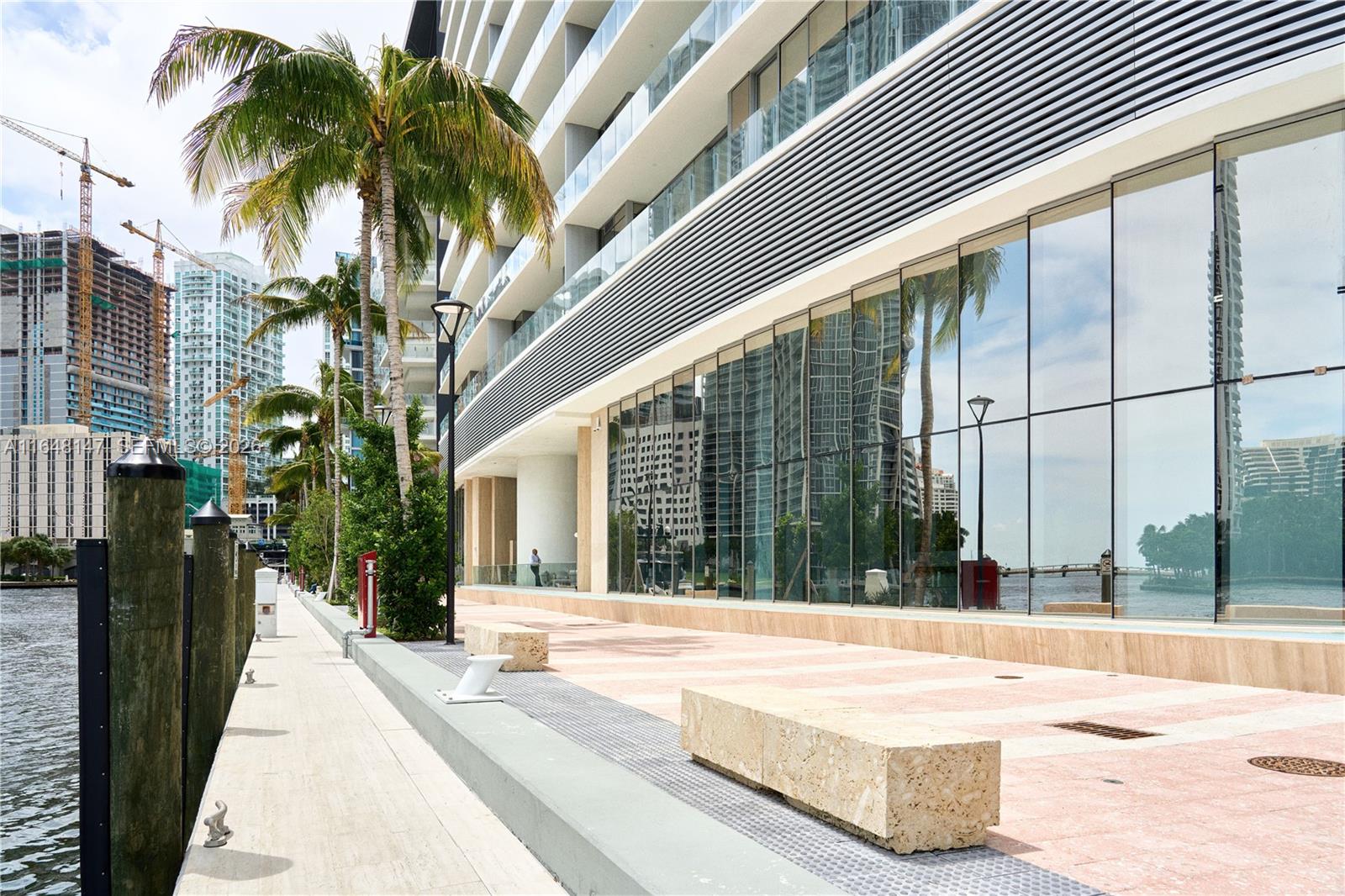 image Aston Martin Residences61