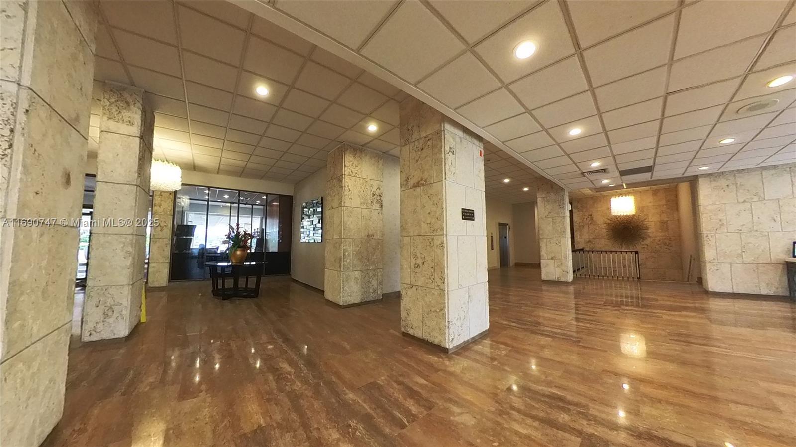 1965 S Ocean Dr #7E,Hallandale Beach, FL 33009