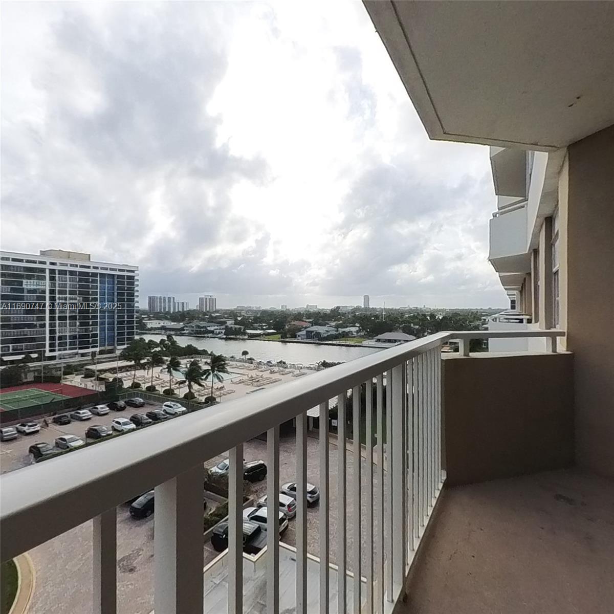 1965 S Ocean Dr #7E,Hallandale Beach, FL 33009