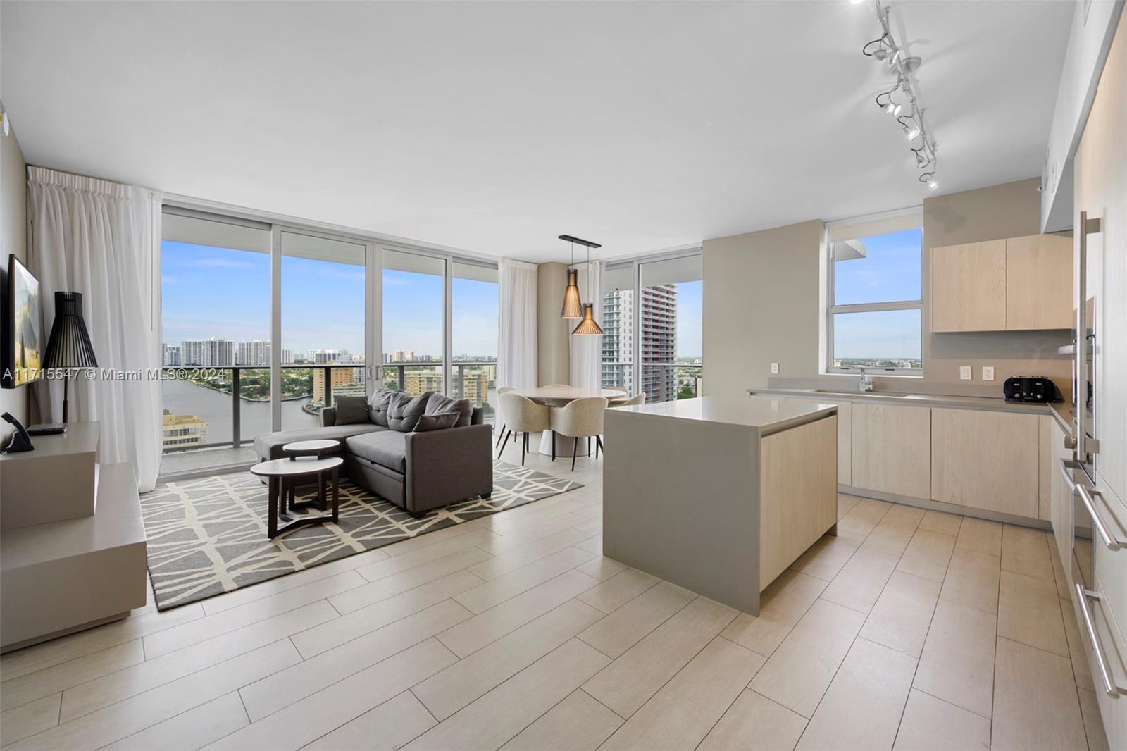 4010 S Ocean Dr #R1508