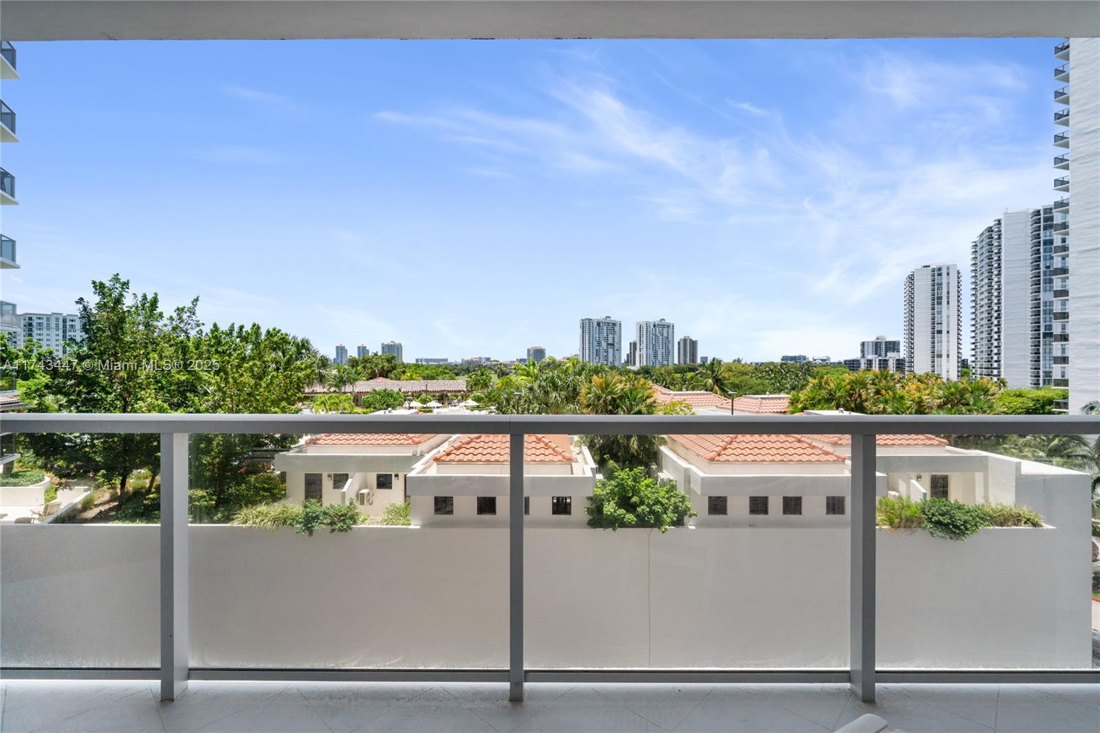 image Hamptons West Condo54