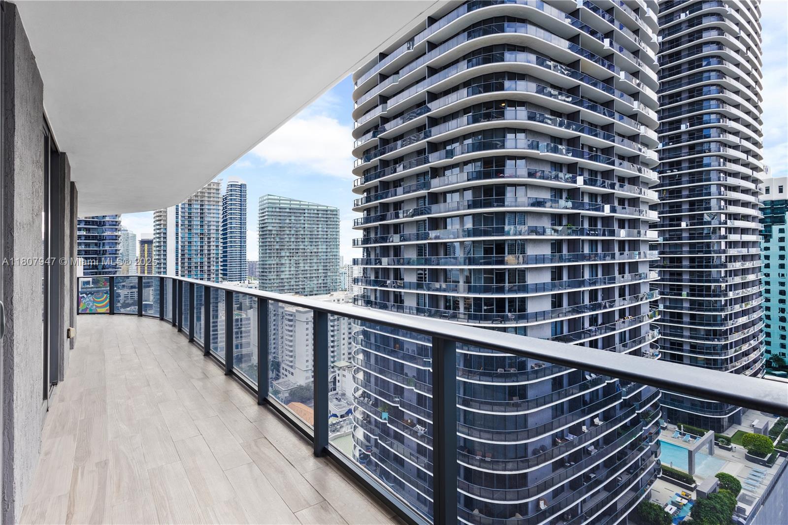 image Sls Lux Brickell Condo19