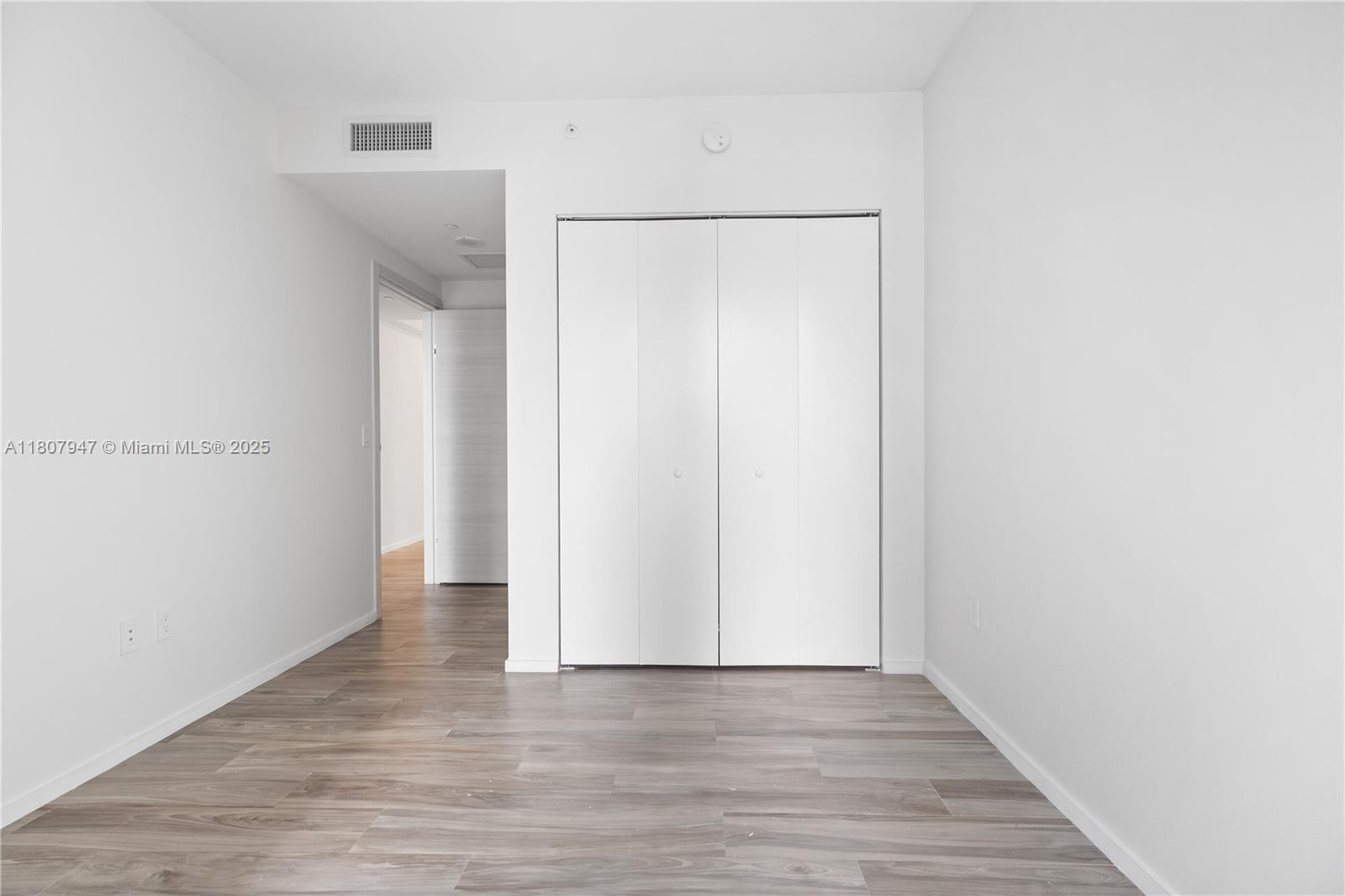 image Sls Lux Brickell Condo28