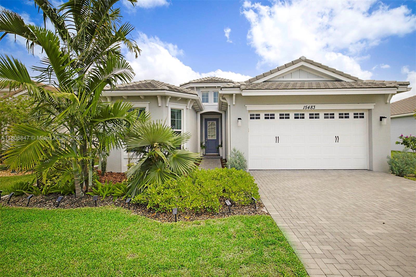 15483 Orchard Dr