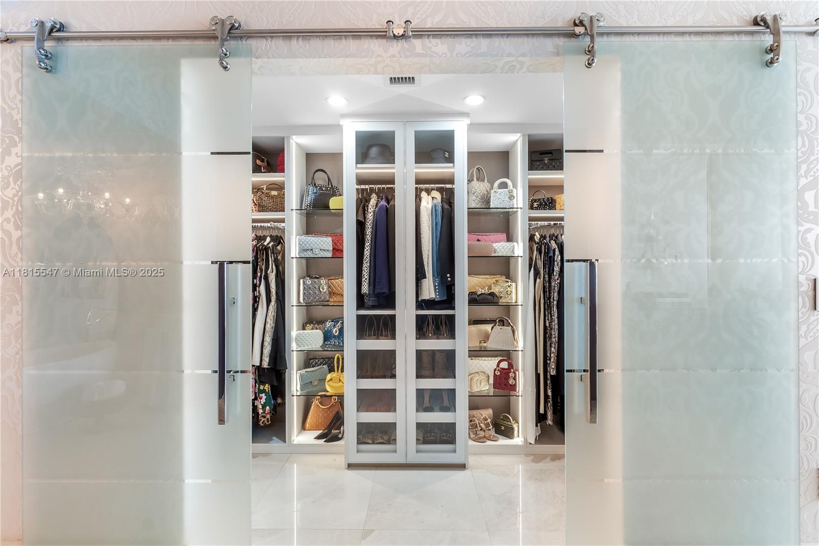 image Jade26