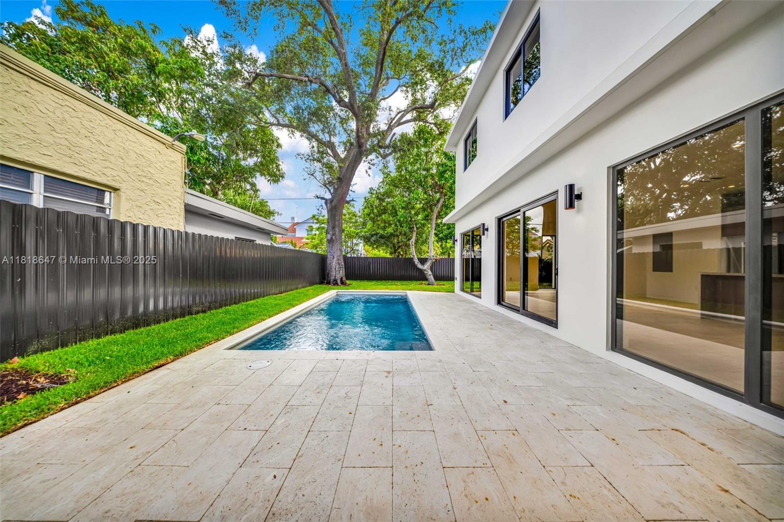 1513 SW 11th Ter Miami, FL 33135