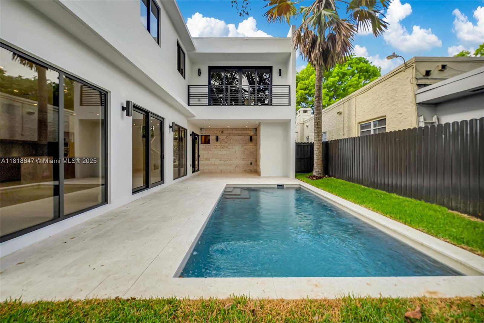 1513 SW 11th Ter Miami, FL 33135