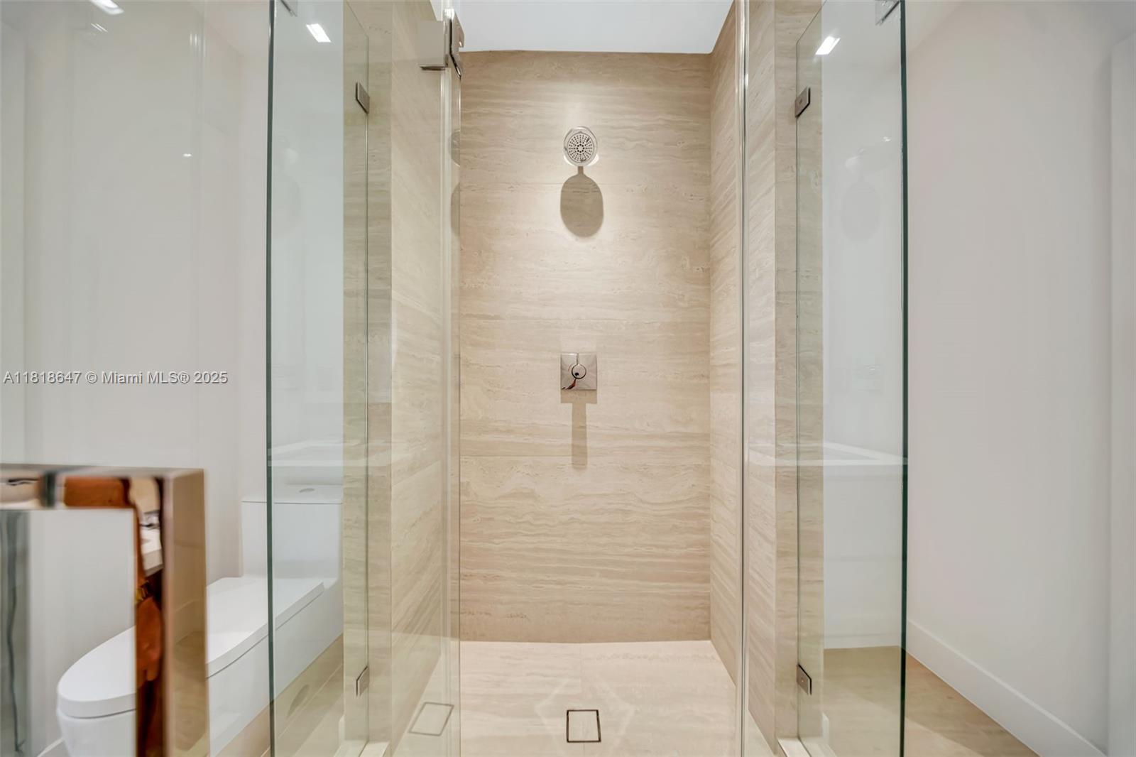 1513 SW 11th Ter Miami, FL 33135