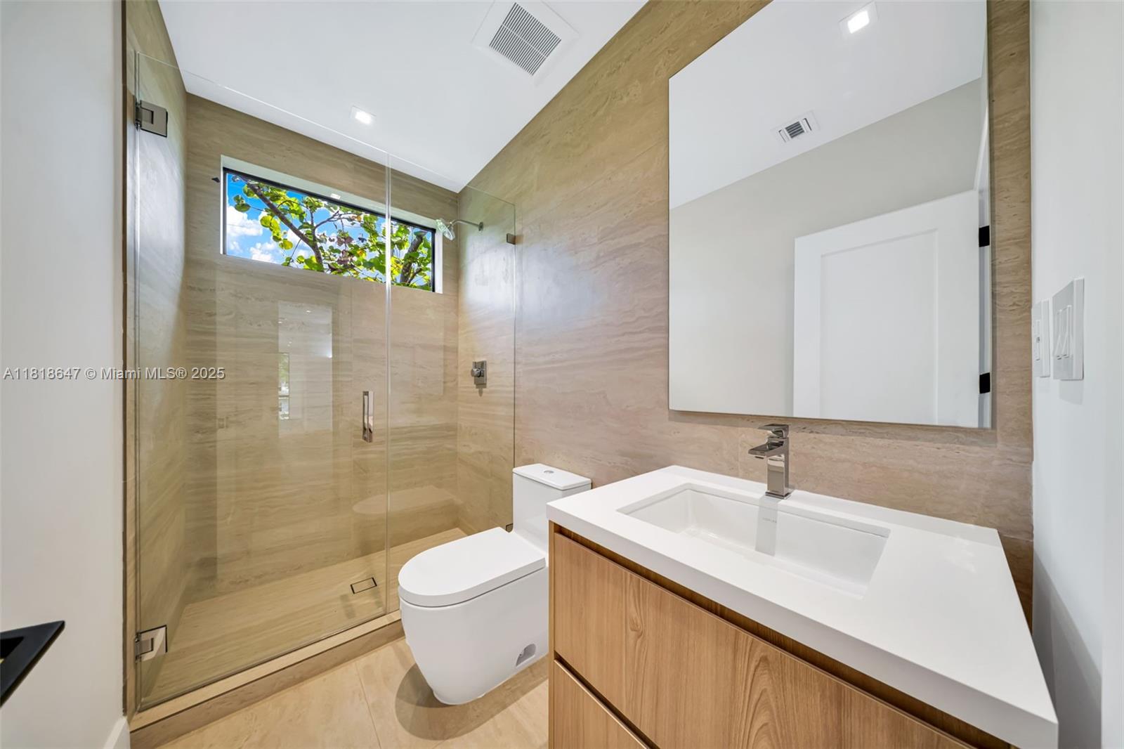 1513 SW 11th Ter Miami, FL 33135