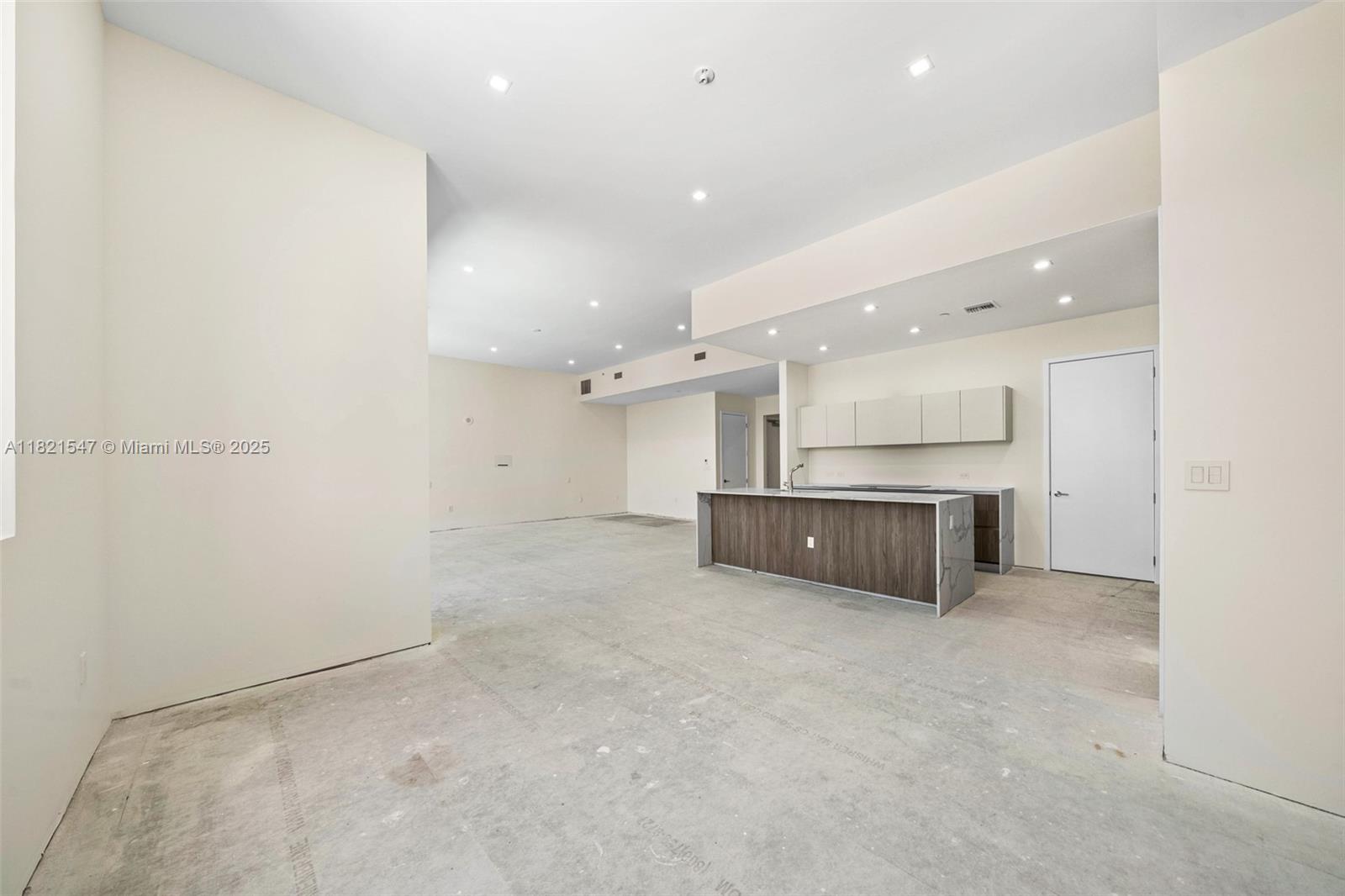 275 Giralda Ave #6A-B Coral Gables, FL 33134