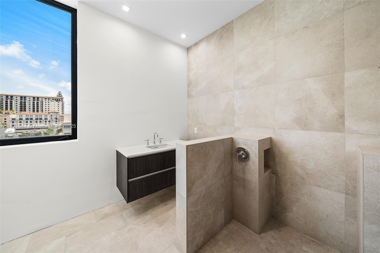 275 Giralda Ave #6A-B Coral Gables, FL 33134