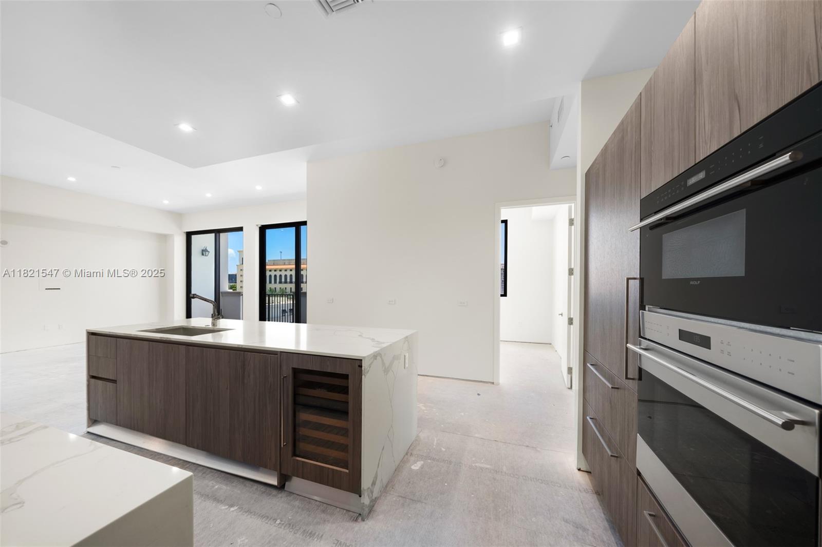 275 Giralda Ave #6A-B Coral Gables, FL 33134