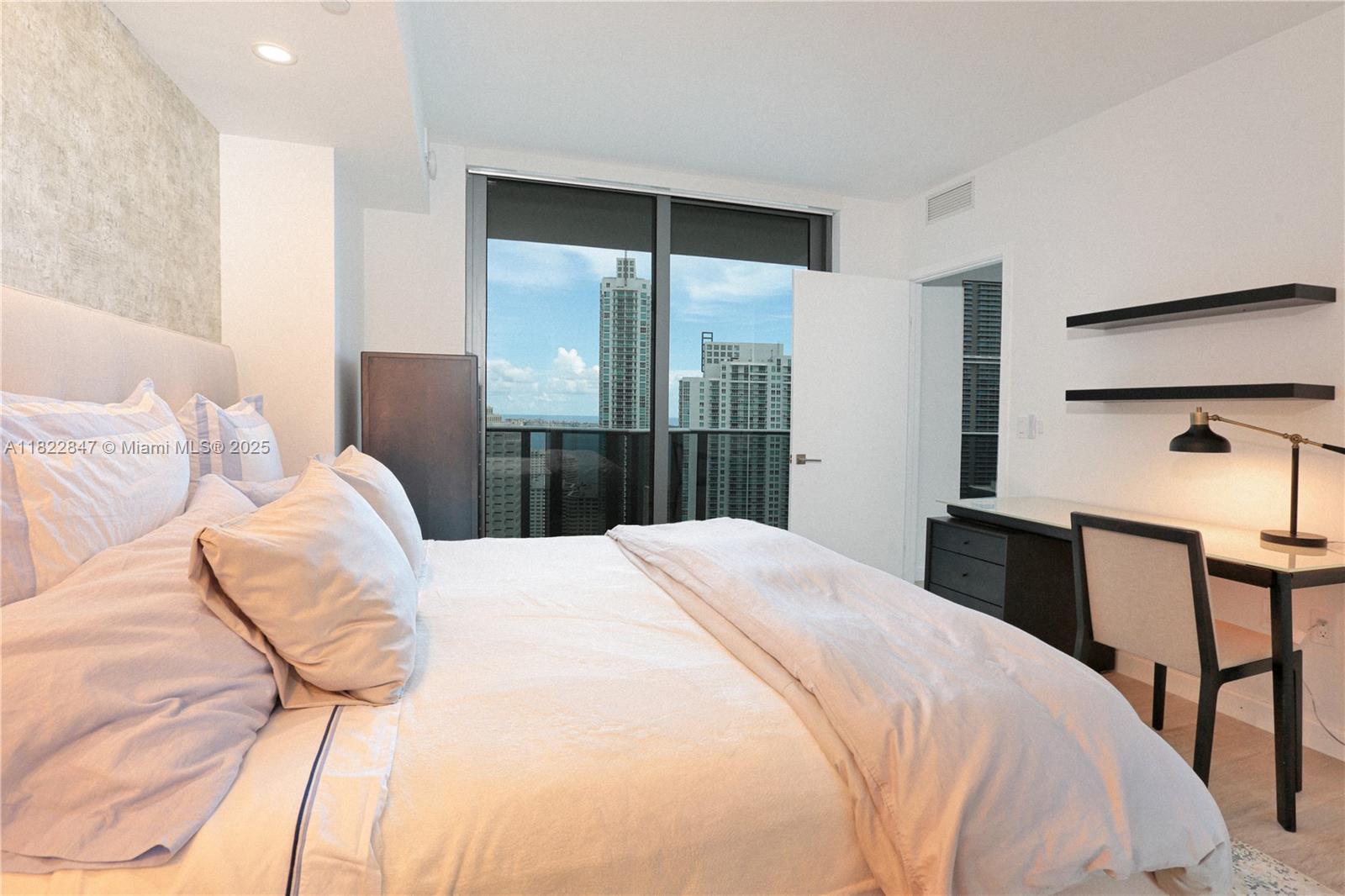 image Brickell Heights East12