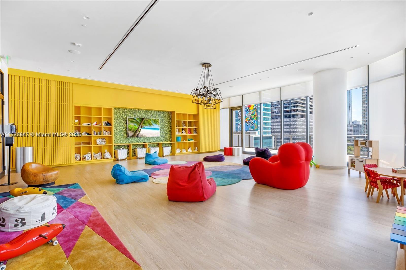 image Brickell Heights East21