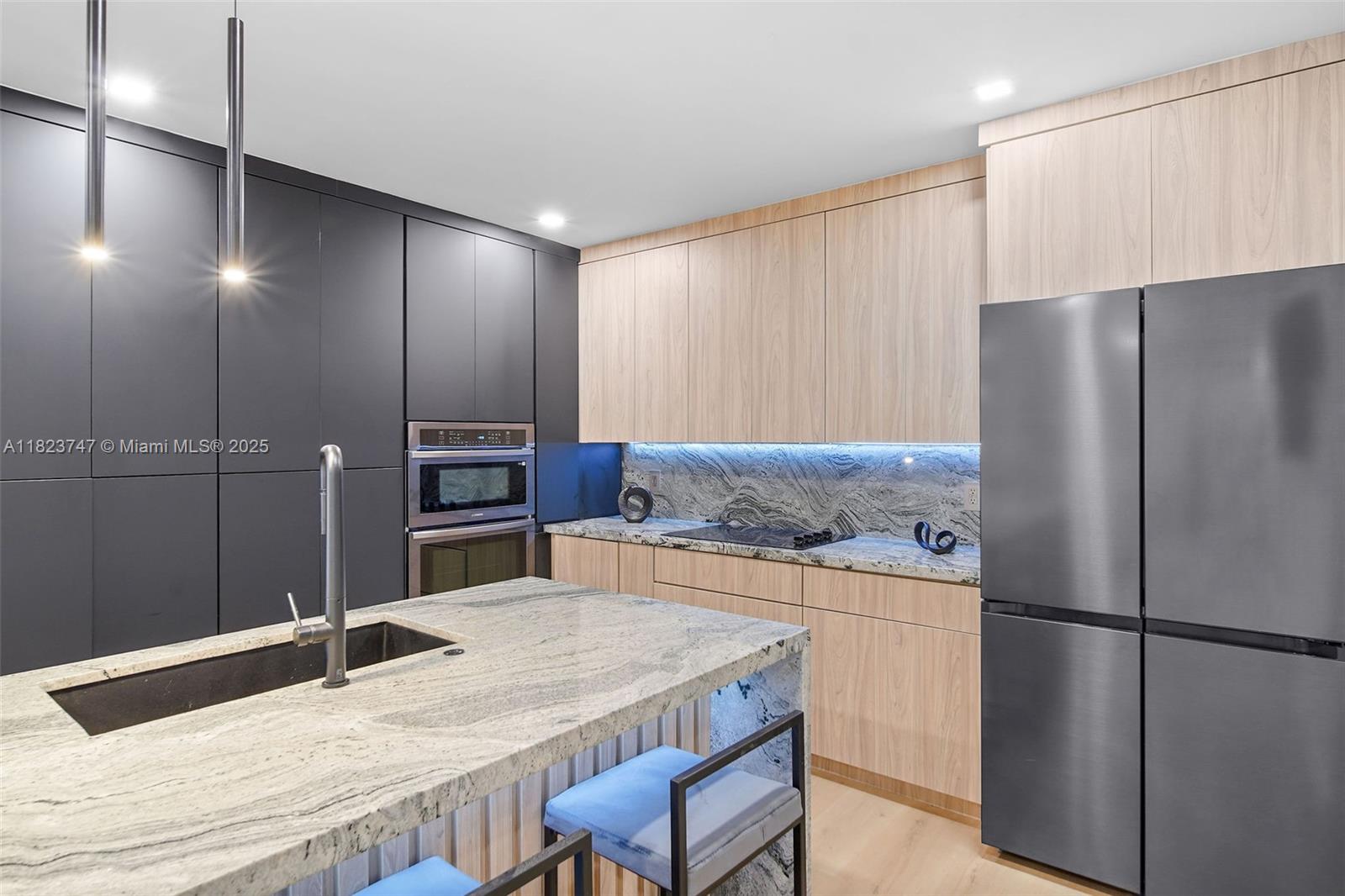 11530 NE 7th Ave Biscayne Park, FL 33161