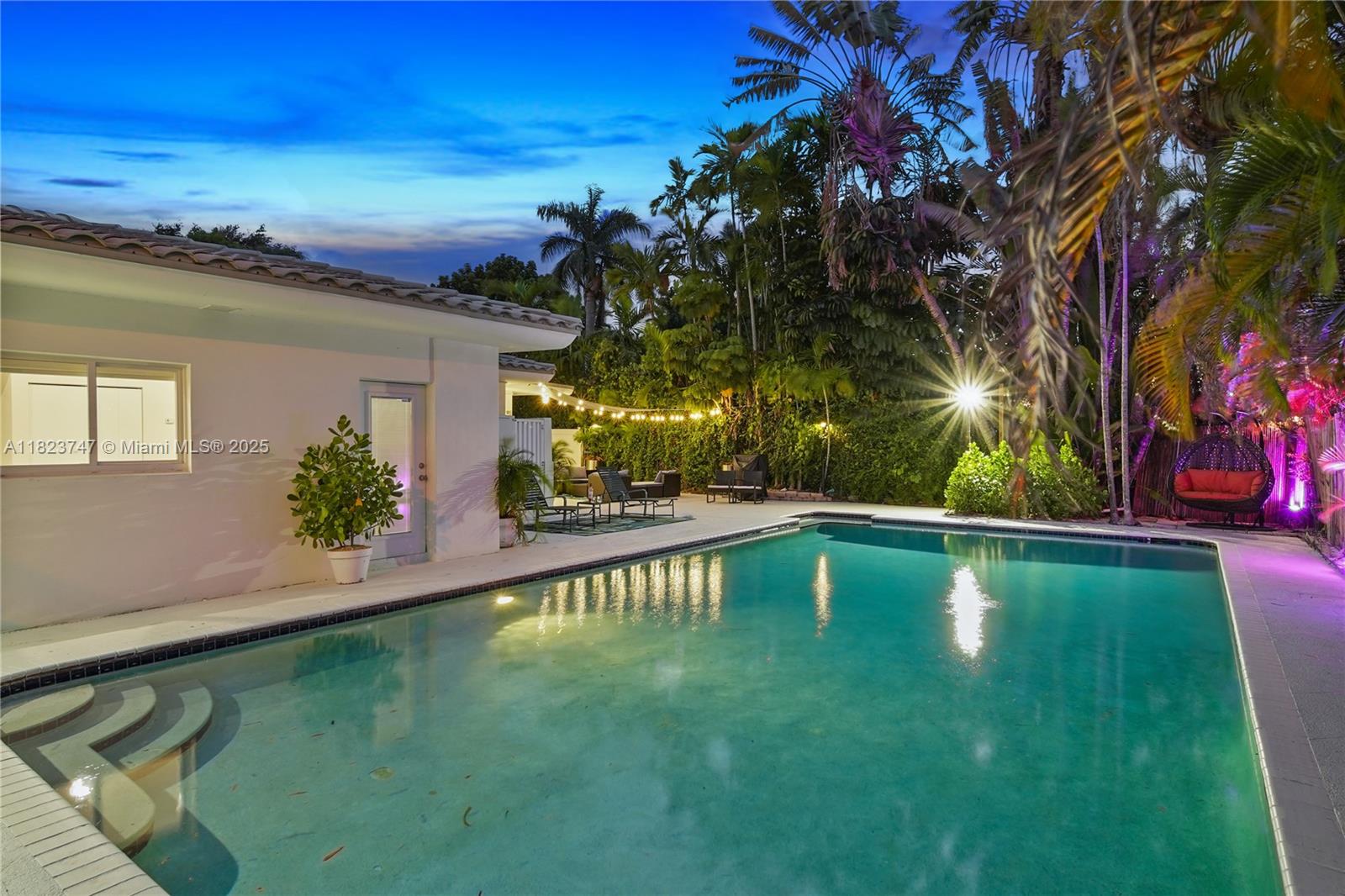 11530 NE 7th Ave Biscayne Park, FL 33161