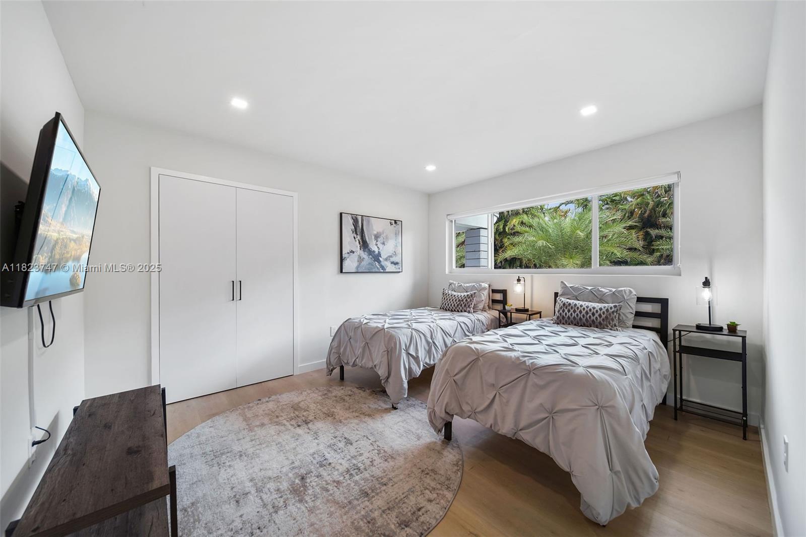 11530 NE 7th Ave Biscayne Park, FL 33161