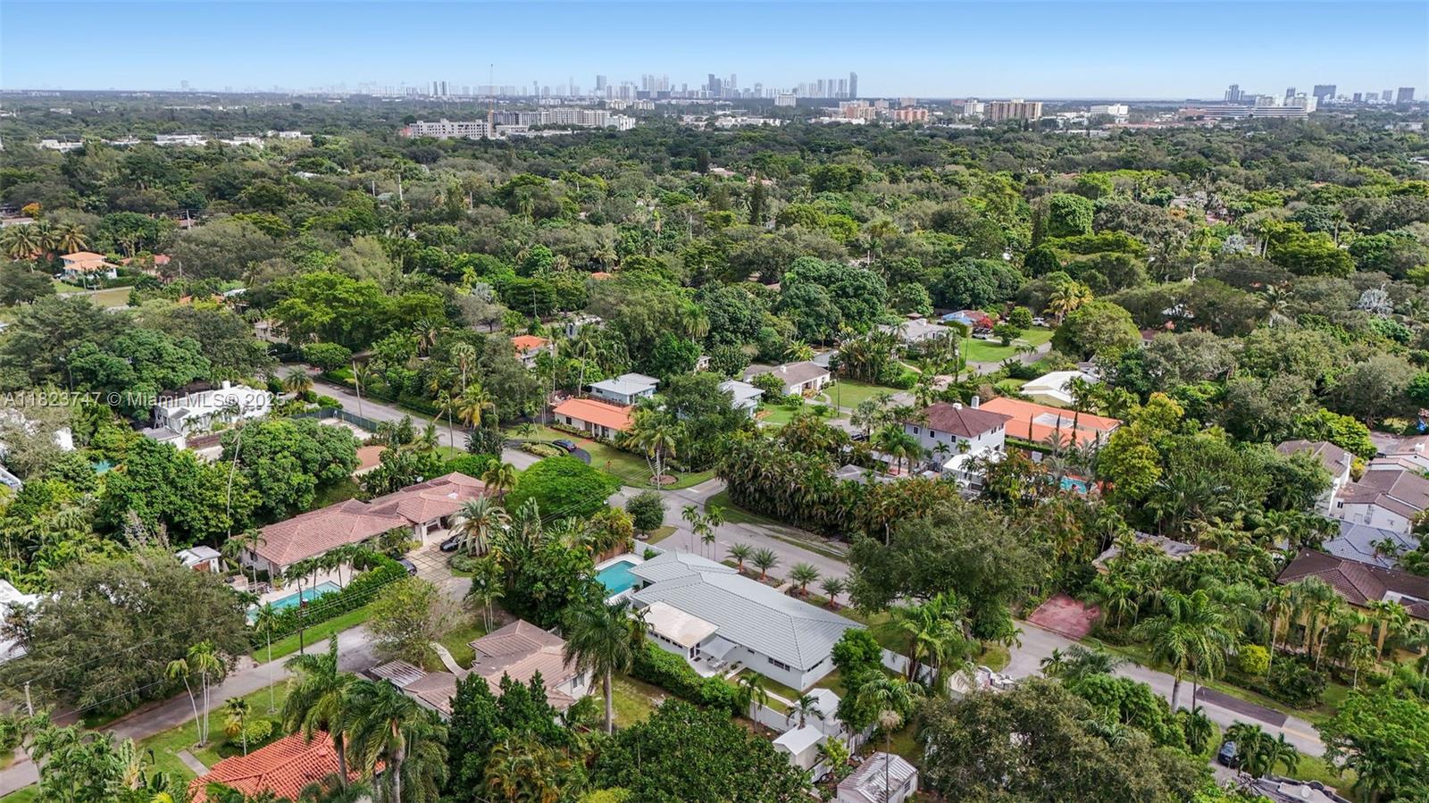 11530 NE 7th Ave Biscayne Park, FL 33161