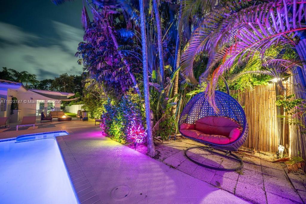 11530 NE 7th Ave Biscayne Park, FL 33161