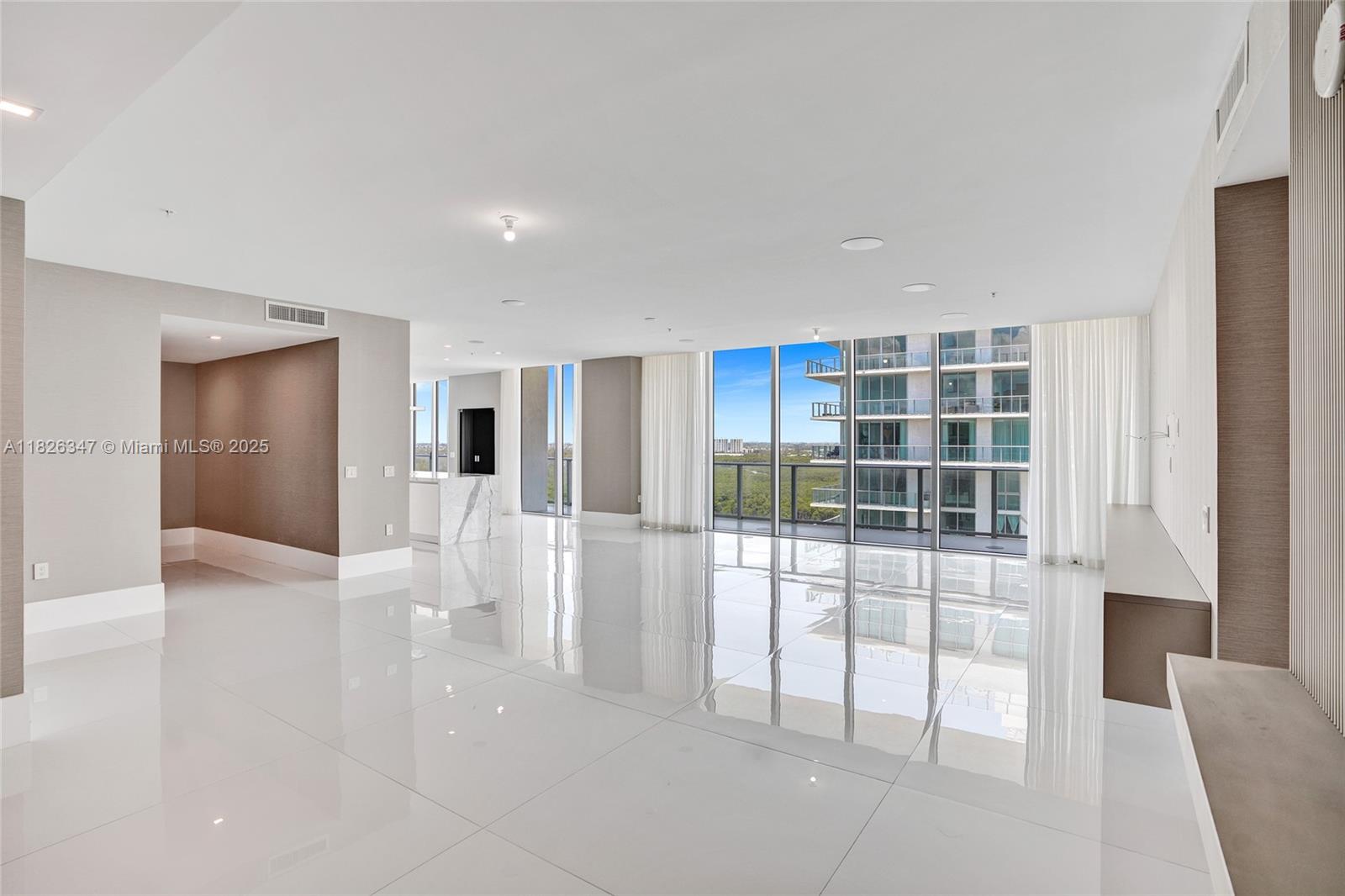 300 Sunny Isles Blvd #4-TS-04 Sunny Isles Beach, FL 33160