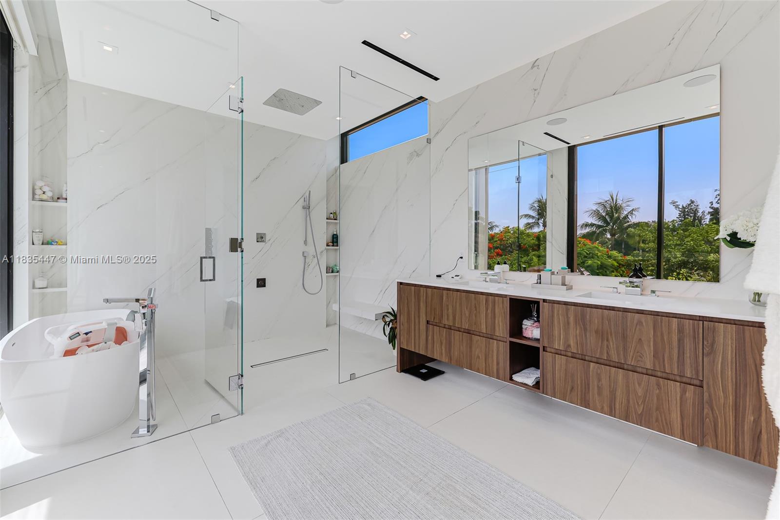 2355 Meridian Ave Miami Beach, FL 33140 2355 Meridian Ave Miami Beach, FL 33140