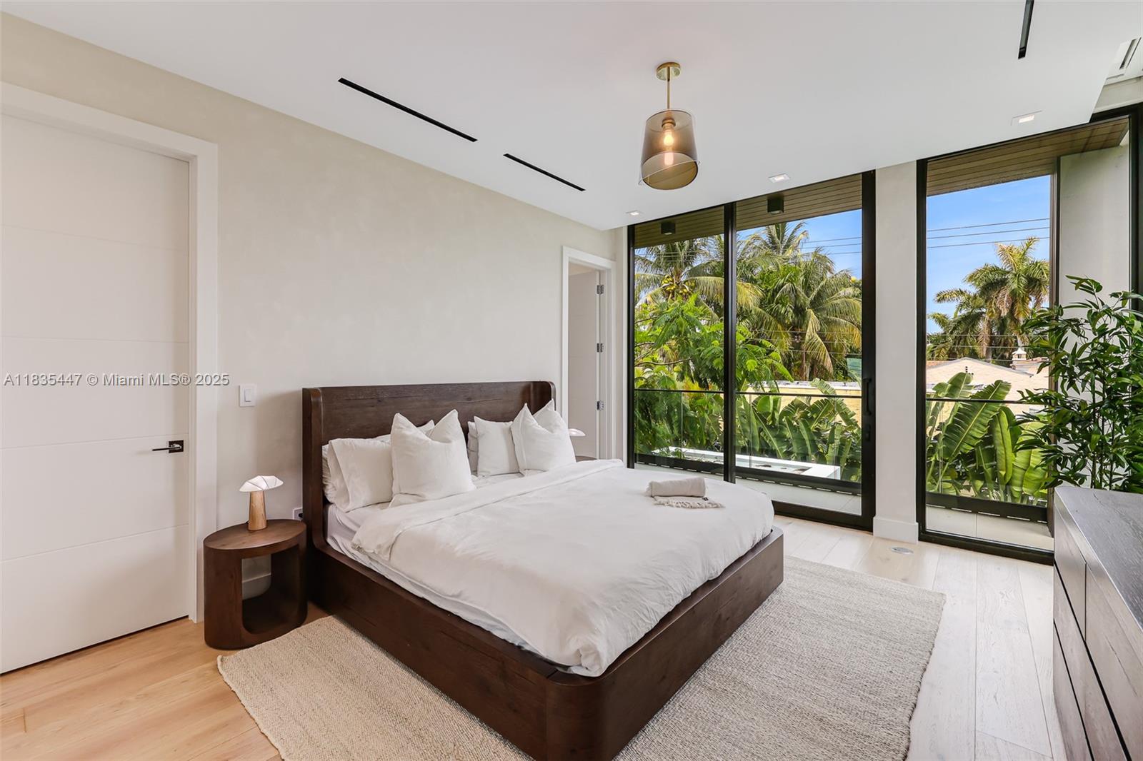 2355 Meridian Ave Miami Beach, FL 33140 2355 Meridian Ave Miami Beach, FL 33140