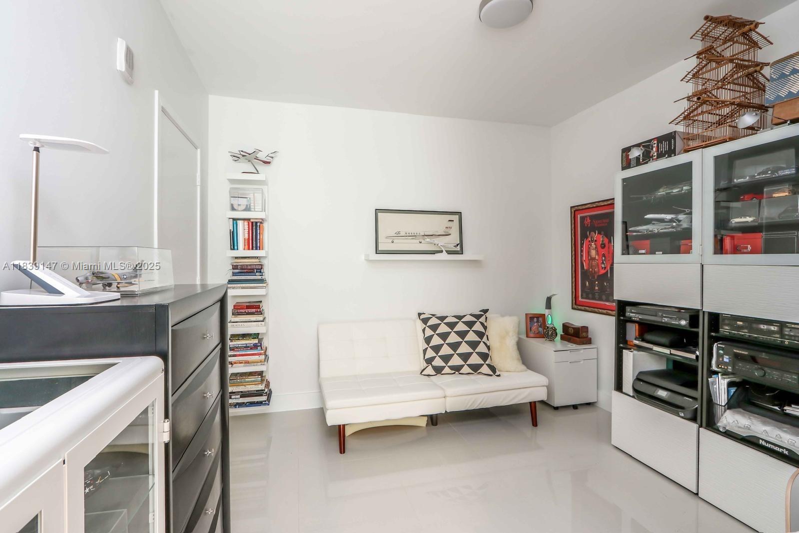 image Biscayne Beach Condo11