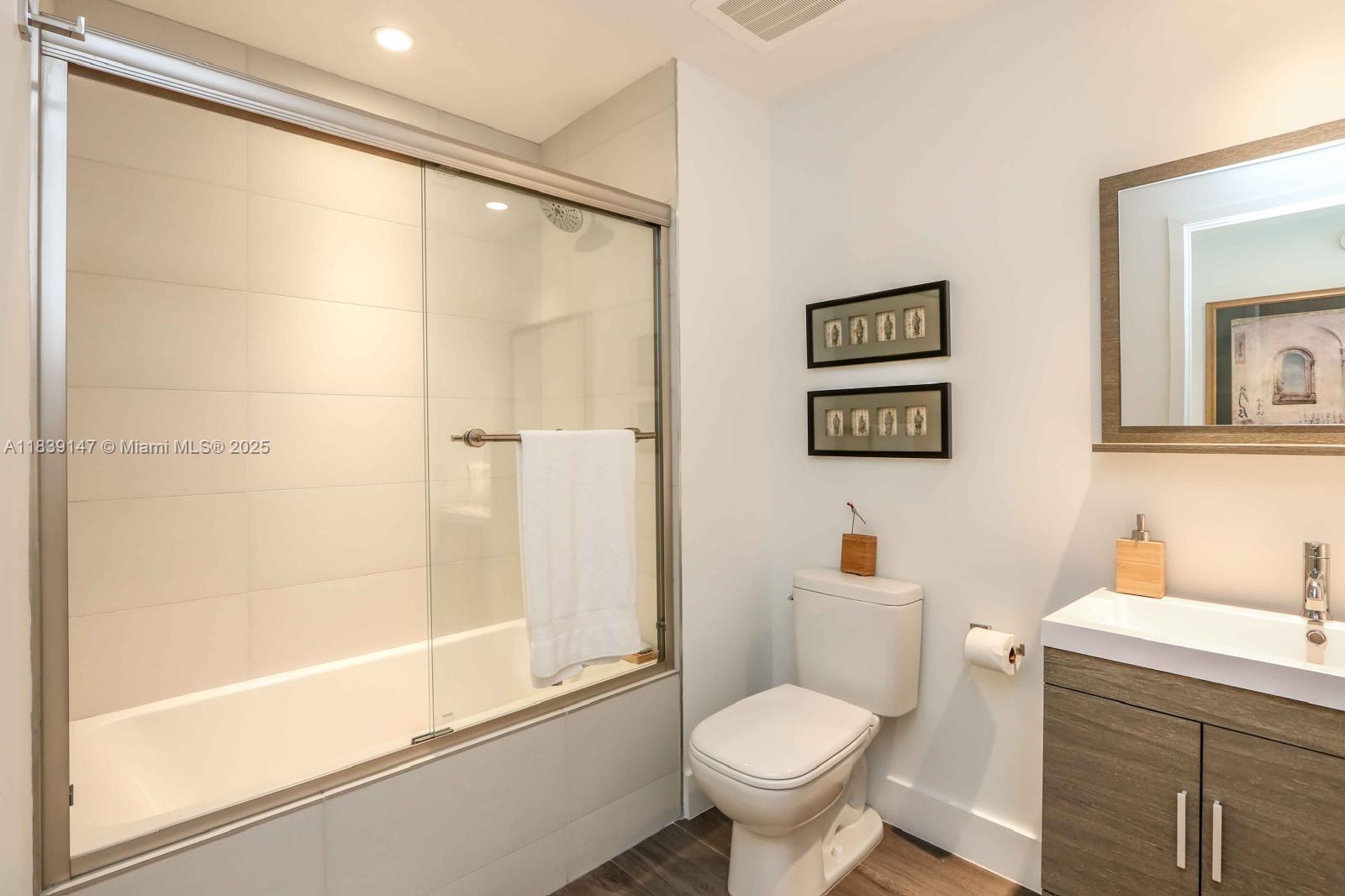 image Biscayne Beach Condo17