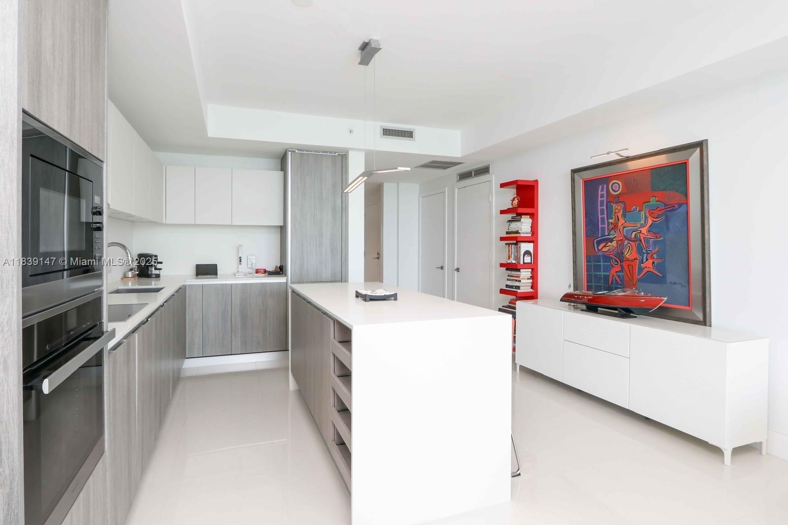 image Biscayne Beach Condo21